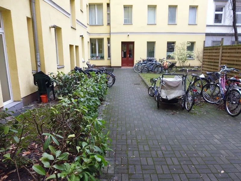 +++Frisch sanierte 2-Zimmerwohnung in Neukölln+++ — photo 1